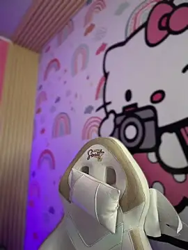 Snapshot of Megaan__More chatting on February 26, 2026, 2:43 am Megaan More online show from February 26, 2026, 2:43 am