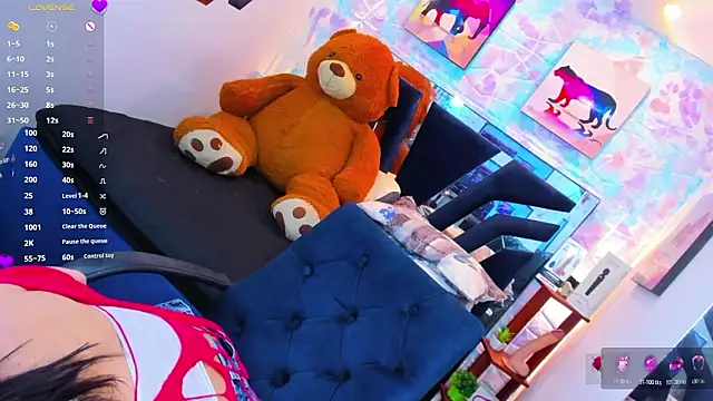 Charlotte Landry   online show from February 25, 2026, 3:54 pm