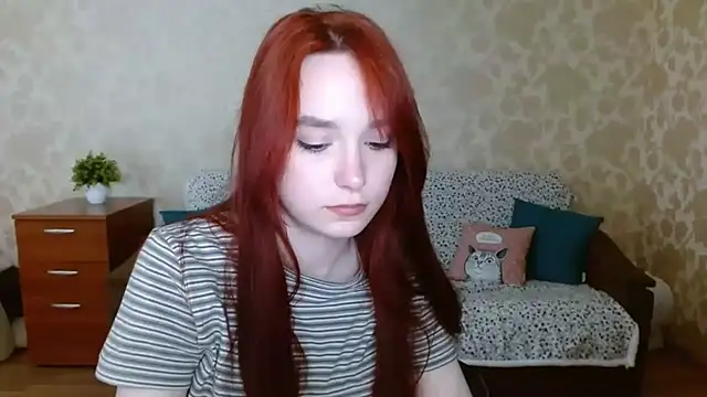 aFoxie online show from October 2, 2025, 12:06 am
