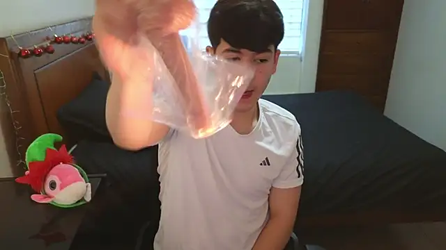 tightncuteass online show from November 11, 2025, 9:59 pm