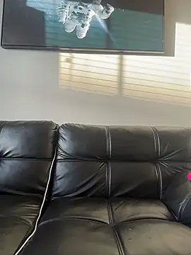 AllesandraLove online show from February 7, 2026, 10:24 pm