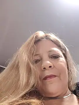 Snapshot of Casandra_Cruz chatting on October 22, 2025, 12:16 pm Casandra Cruz online show from October 22, 2025, 12:16 pm