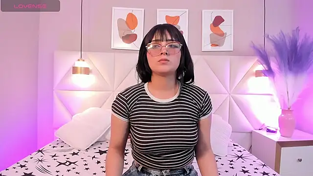Snapshot of Adara__carter_ chatting on September 20, 2025, 3:29 am Adara  carter  online show from September 20, 2025, 3:29 am