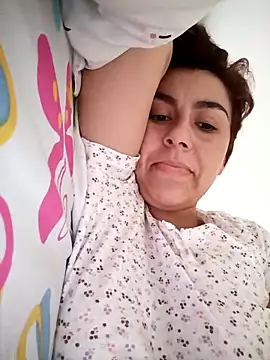 Snapshot of vanessa-titisM chatting on September 14, 2025, 2:27 pm vanessa-titisM online show from September 14, 2025, 2:27 pm