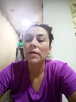 Snapshot of vanessa-titisM chatting on October 10, 2025, 3:49 am vanessa-titisM online show from October 10, 2025, 3:49 am