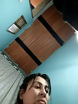 vanessa-titisM online show from November 28, 2025, 2:25 am