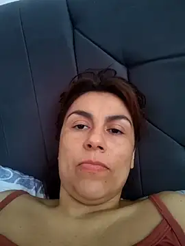 vanessa-titisM online show from April 11, 2026, 3:16 pm