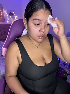 Anabelle 00  online show from April 15, 2026, 3:13 am