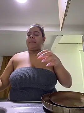 Snapshot of Anabelle_00_ chatting on May 17, 2026, 3:15 am Anabelle 00 online show from May 17, 2026, 3:15 am
