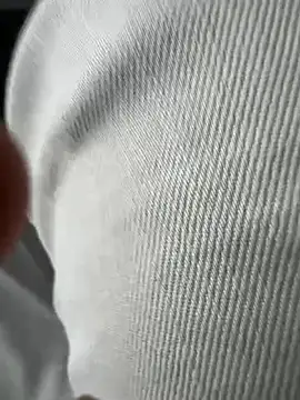 Snapshot of LAZ3R1 chatting on October 23, 2025, 10:25 am LAZ3R1 online show from October 23, 2025, 10:25 am