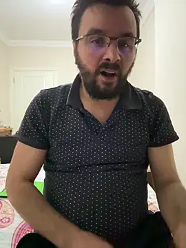 Snapshot of LAZ3R1 chatting on November 13, 2025, 9:58 pm LAZ3R1 online show from November 13, 2025, 9:58 pm