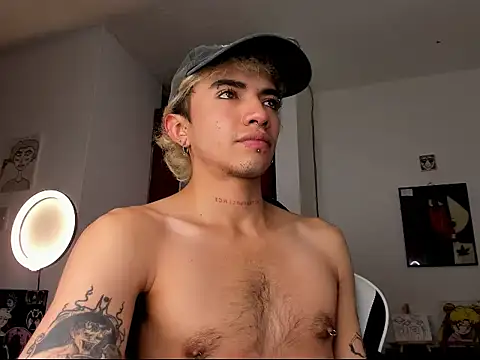 guynextdo0r online show from October 11, 2025, 9:35 pm