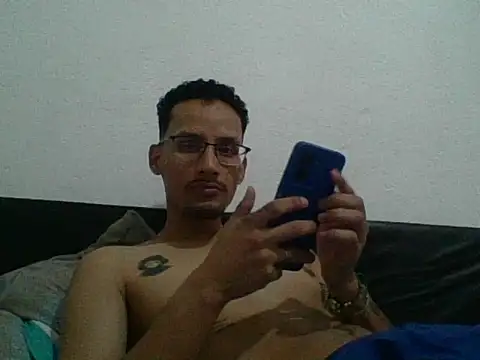 bluc96cm online show from November 9, 2025, 4:33 am