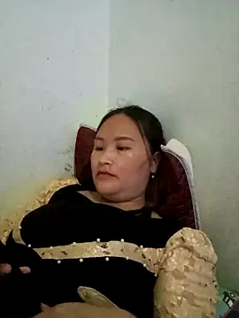 Snapshot of Tamara-a chatting on April 23, 2026, 1:02 pm Tamara-a online show from April 23, 2026, 1:02 pm