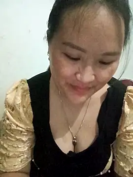 Snapshot of Tamara-a chatting on May 1, 2026, 12:54 pm Tamara-a online show from May 1, 2026, 12:54 pm