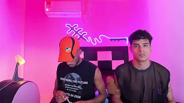 Lucky boys  X online show from December 21, 2025, 6:48 pm