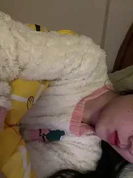 Snapshot of ruiki666 chatting on February 9, 2026, 4:33 pm ruiki666 online show from February 9, 2026, 4:33 pm