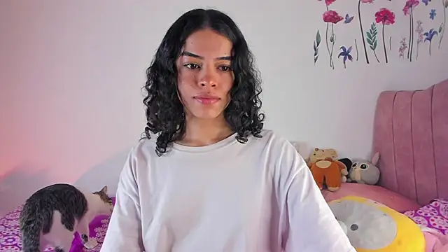 maddy parker   online show from April 16, 2026, 9:39 pm