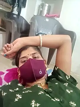 Snapshot of Suman_ji1 chatting on March 7, 2026, 10:23 am Suman ji1 online show from March 7, 2026, 10:23 am