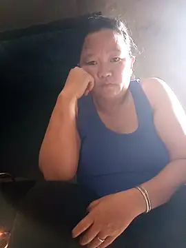 Snapshot of riso-00 chatting on October 2, 2025, 6:20 am riso-00 online show from October 2, 2025, 6:20 am