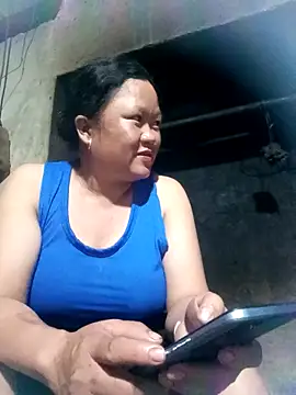 Snapshot of riso-00 chatting on October 13, 2025, 1:00 pm riso-00 online show from October 13, 2025, 1:00 pm