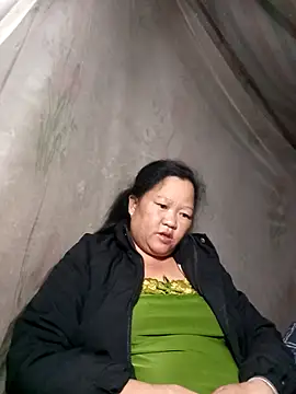 Snapshot of riso-00 chatting on December 3, 2025, 2:59 pm riso-00 online show from December 3, 2025, 2:59 pm