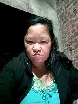 Snapshot of riso-00 chatting on December 14, 2025, 2:11 pm riso-00 online show from December 14, 2025, 2:11 pm