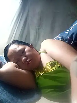 Snapshot of riso-00 chatting on January 10, 2026, 11:31 pm riso-00 online show from January 10, 2026, 11:31 pm