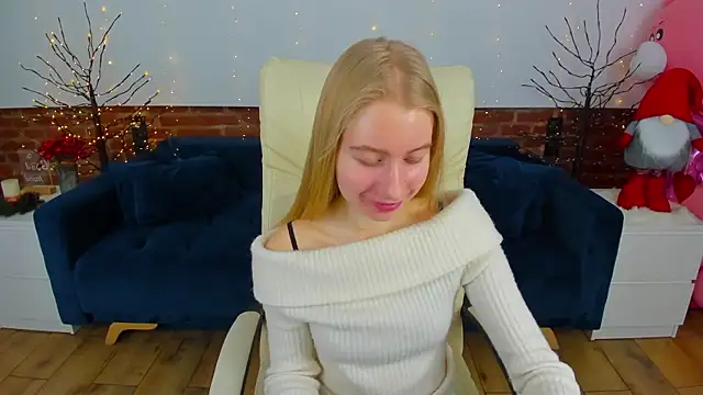 Snapshot of Alina_Blonde chatting on January 8, 2026, 6:37 am Alina Blonde online show from January 8, 2026, 6:37 am