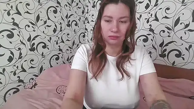 Snapshot of YourEmilie chatting on February 3, 2026, 9:03 am YourEmilie online show from February 3, 2026, 9:03 am