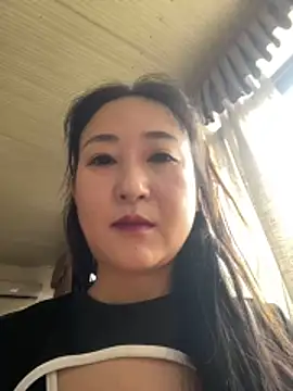 xiuchun100 online show from June 13, 2026, 2:20 am