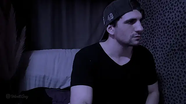 ObeyLust online show from October 7, 2025, 4:37 pm