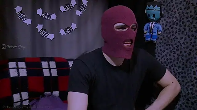 ObeyLust online show from October 25, 2025, 12:18 am