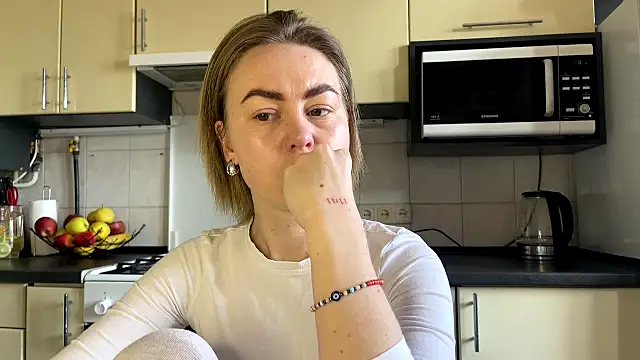 MartaLuna  online show from March 27, 2026, 10:15 am