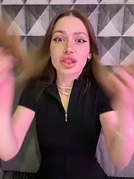 Elizabeth Tay online show from February 28, 2026, 5:58 pm