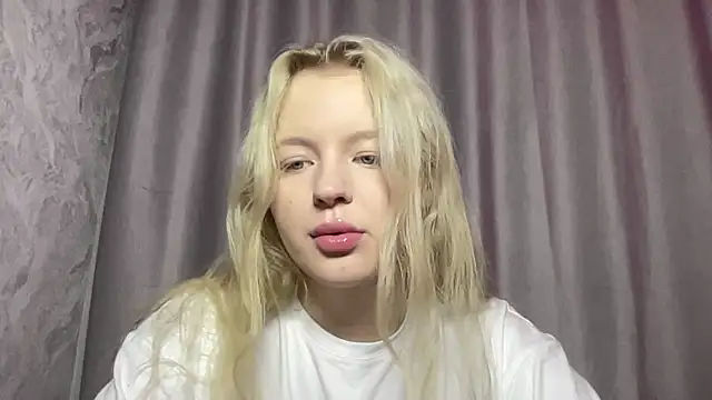D0llySheep online show from October 4, 2025, 9:46 pm