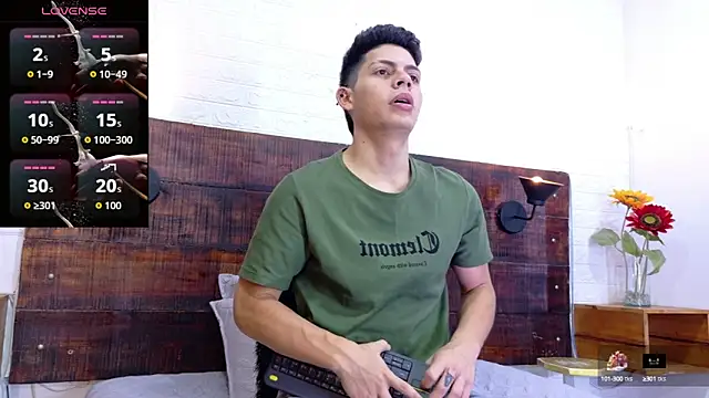 JhosuaVega online show from September 27, 2025, 2:05 am