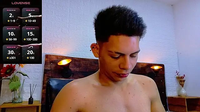 JhosuaVega online show from October 26, 2025, 12:27 am