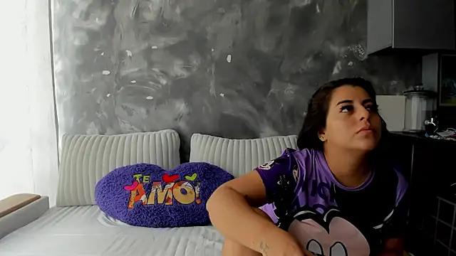 EvelynBun online show from February 24, 2026, 1:53 pm