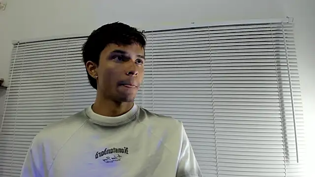 Snapshot of xxKamadevaxx chatting on March 5, 2026, 12:45 pm xxKamadevaxx online show from March 5, 2026, 12:45 pm