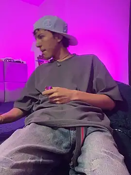 Snapshot of NaytonFreeman chatting on November 6, 2025, 11:33 am NaytonFreeman online show from November 6, 2025, 11:33 am