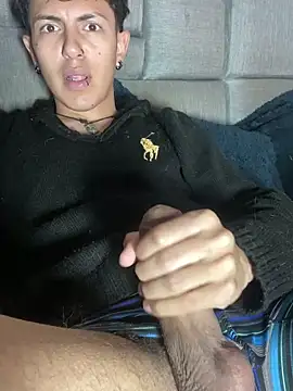 Snapshot of NaytonFreeman chatting on December 14, 2025, 11:26 am NaytonFreeman online show from December 14, 2025, 11:26 am