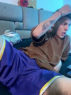 Snapshot of NaytonFreeman chatting on January 6, 2026, 11:47 am NaytonFreeman online show from January 6, 2026, 11:47 am