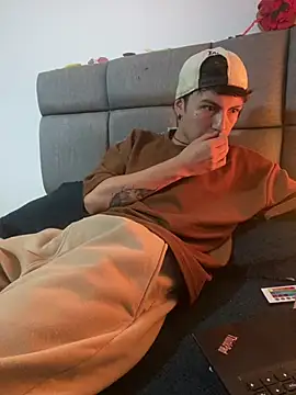 Snapshot of NaytonFreeman chatting on February 6, 2026, 11:57 am NaytonFreeman online show from February 6, 2026, 11:57 am