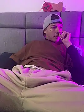 Snapshot of NaytonFreeman chatting on February 20, 2026, 12:16 pm NaytonFreeman online show from February 20, 2026, 12:16 pm