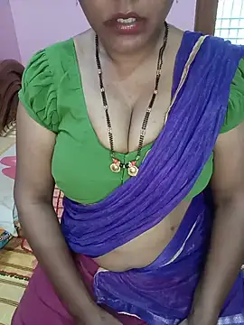 Snapshot of KannadaTamilTeluguBeauty chatting on June 20, 2026, 3:31 am KannadaTamilTeluguBeauty online show from June 20, 2026, 3:31 am