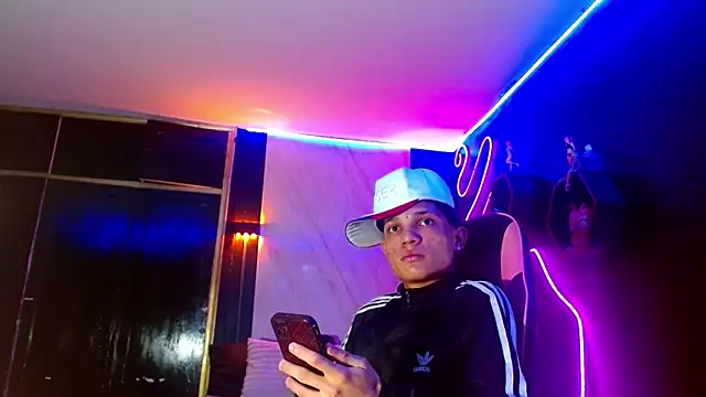Snapshot of EL_VENEZOLANO_22CM chatting on May 20, 2026, 4:51 am EL VENEZOLANO 22CM online show from May 20, 2026, 4:51 am