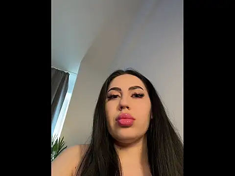 Snapshot of Andrestarr chatting on May 1, 2026, 1:16 pm Andrestarr online show from May 1, 2026, 1:16 pm