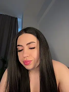 Snapshot of Andrestarr chatting on May 3, 2026, 4:57 pm Andrestarr online show from May 3, 2026, 4:57 pm