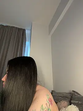 Snapshot of Andrestarr chatting on May 4, 2026, 5:09 pm Andrestarr online show from May 4, 2026, 5:09 pm